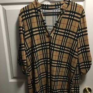 Plaid top with button down sleeves